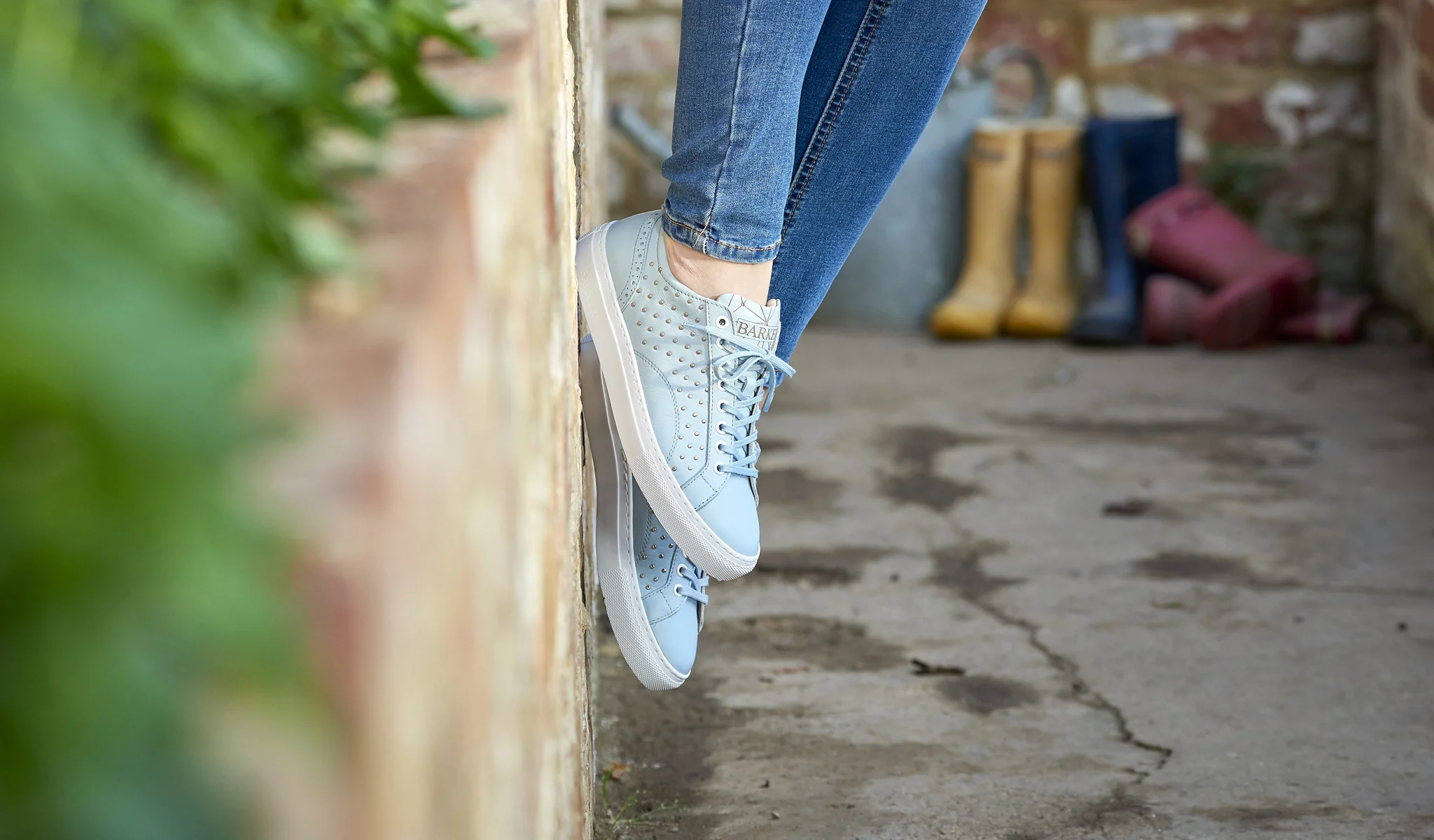 Isla - White Calf / Studs - Image 5